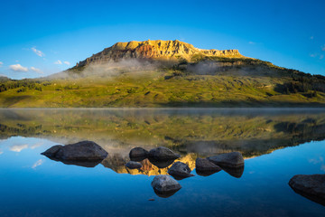 我马上要去面试 重庆凯宾斯基酒店的客房部秘书 要准备些什么啊 薪酬怎么样呢