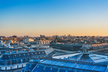 常用的市场信息服务渠道有