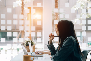 我马上要去面试 重庆凯宾斯基酒店的客房部秘书 要准备些什么啊 薪酬怎么样呢