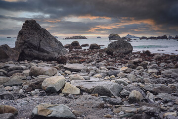 我马上要去面试 重庆凯宾斯基酒店的客房部秘书 要准备些什么啊 薪酬怎么样呢