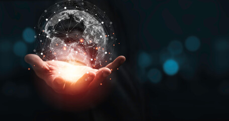 我马上要去面试 重庆凯宾斯基酒店的客房部秘书 要准备些什么啊 薪酬怎么样呢