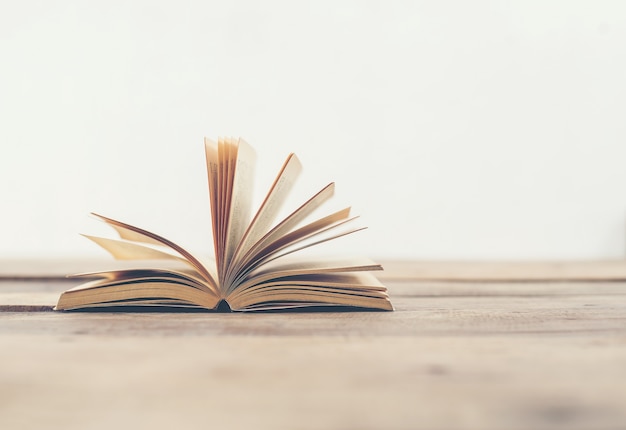 常用的市场信息服务渠道有